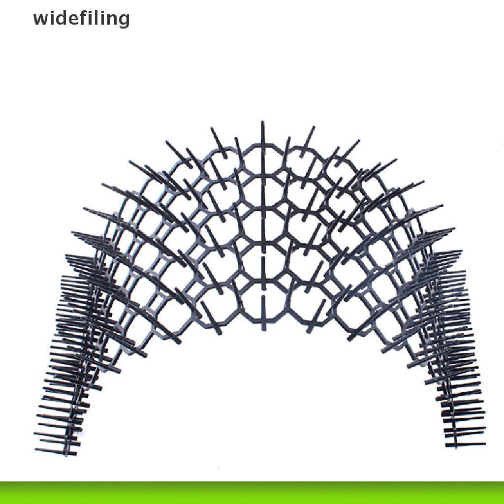 Thảm Gai Chống Chó Mèo Trong Vườn Tiện Dụng