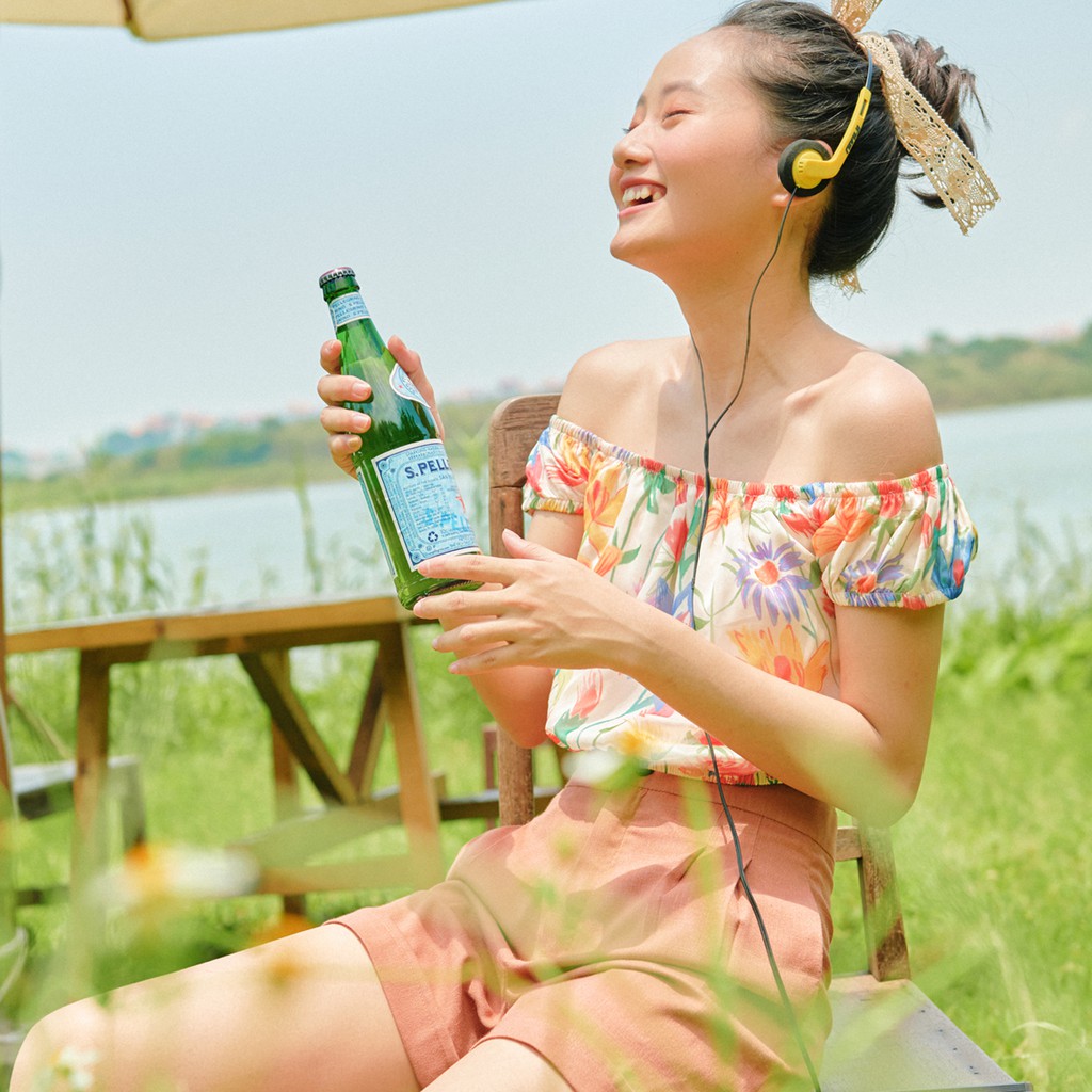 BLEUBIRD Áo voan hoa trễ vai SUNKISS TOP