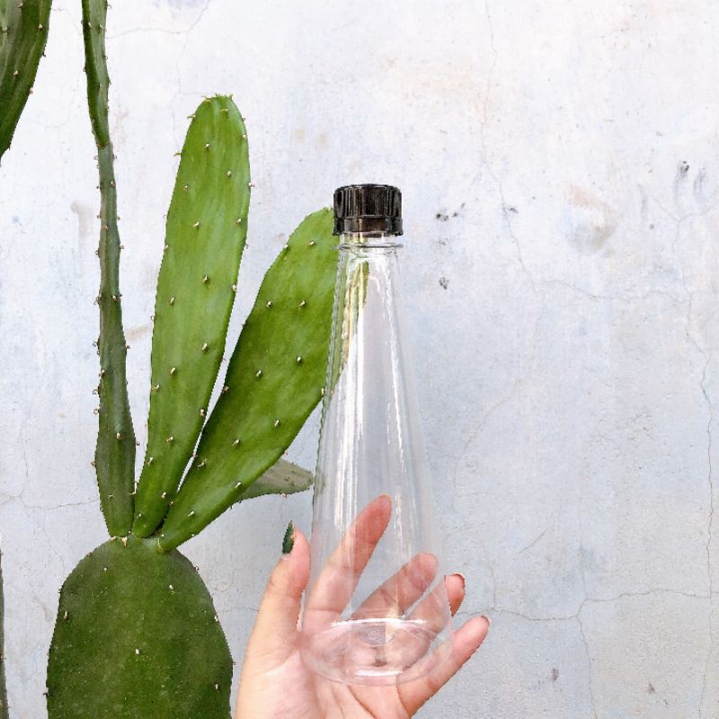 Chai nhựa Tròn/Vuông Nắp Đen - Chai Nhựa Đựng Trà Sữa 330ml/250ml- Đã Kèm Nắp Đen | BigBuy360 - bigbuy360.vn