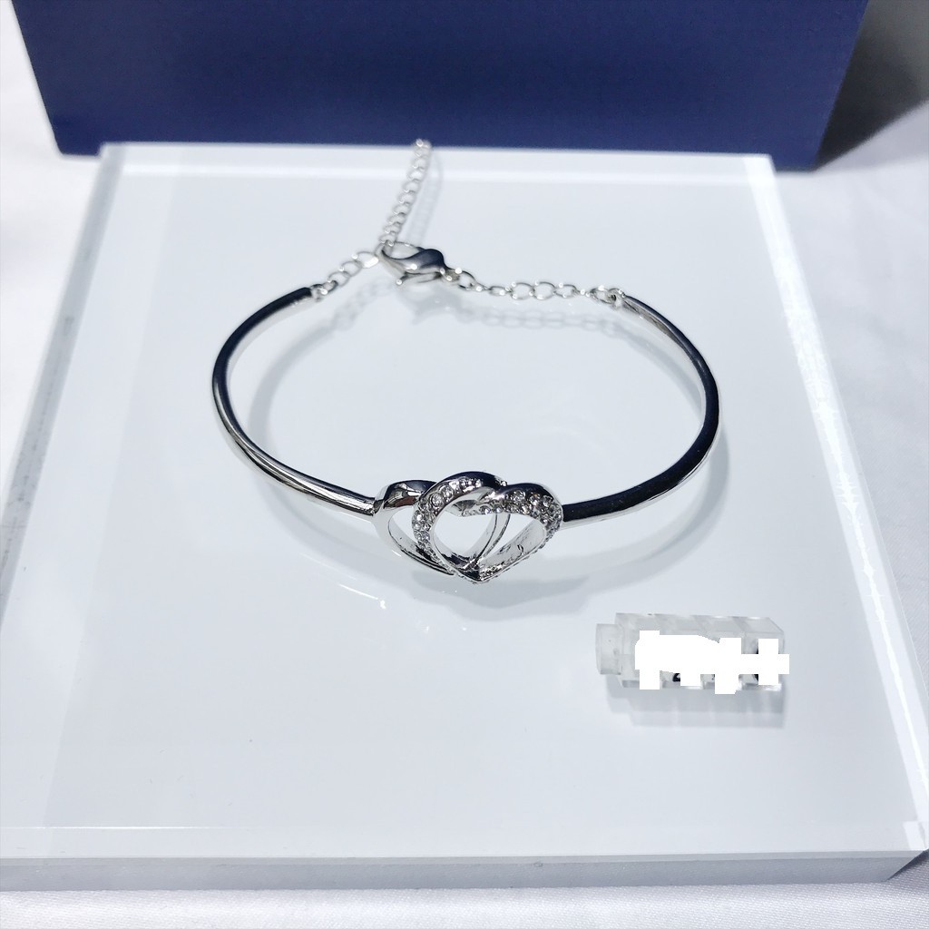 Sale 70% SWAROVSKI Vòng tay nữ hình trái tim Swarovski Trang sức sang trọng 5345478, Giá gốc 1,400,000 đ - 43A69-1