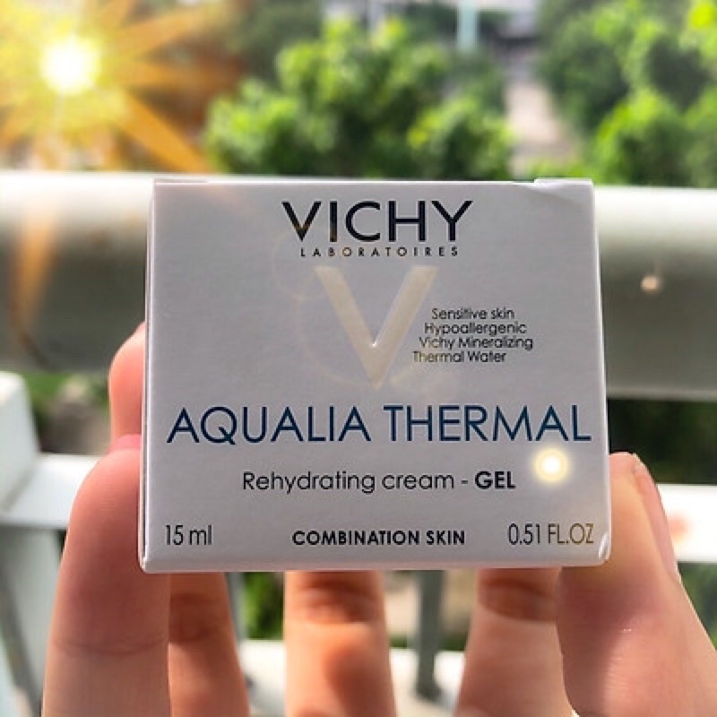 Gel Dưỡng Ẩm Kích Hoạt & Giữ Nước Cho Da Thường & Da Khô Vichy Aqualia Thermal Rehydrating Light Cream 15ml | BigBuy360 - bigbuy360.vn