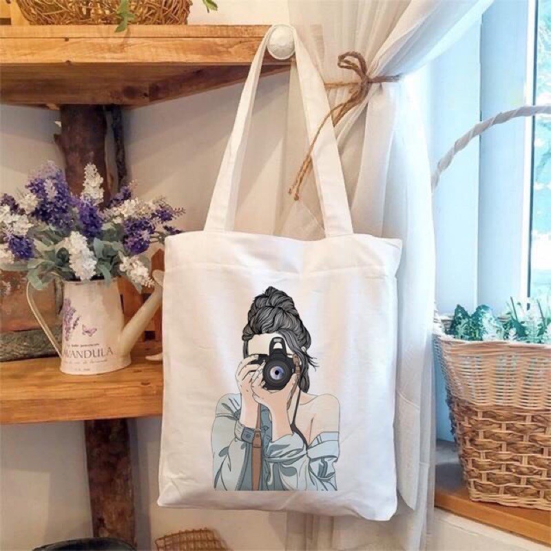 Túi tote vải canvas hình cô gái chụp ảnh