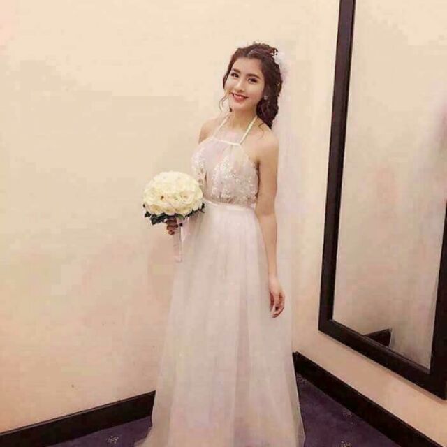 Đầm yếm ren lưới cô dâu