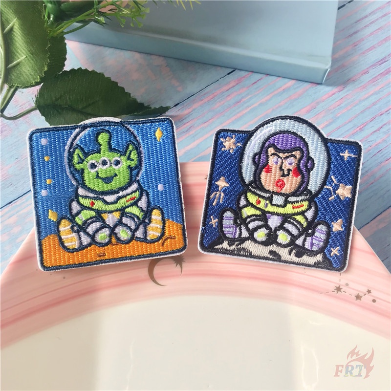Miếng vá dán ủi quần áo họa tiết cậu bé bút chì Shin / Pokemon go / Toy story tuỳ chọn độc đáo