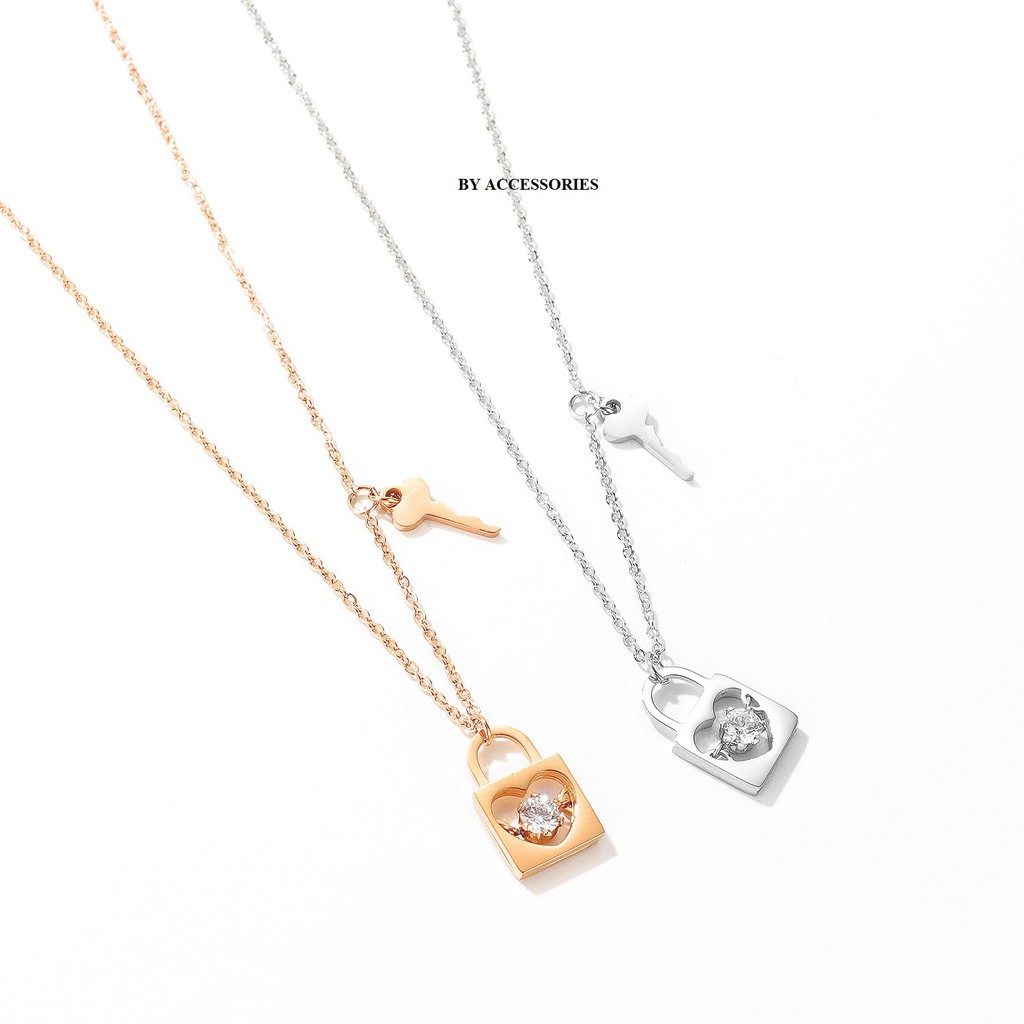 Dây chuyền titan ổ khóa trái tim rỗng đính đá không gỉ