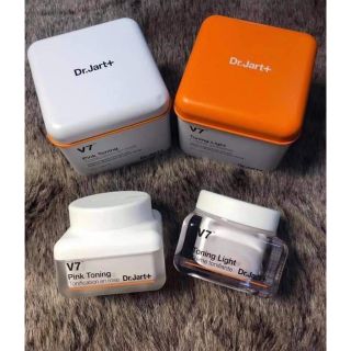 Kem dưỡng trắng và tái tạo da cao cấp V7 Dr Jart