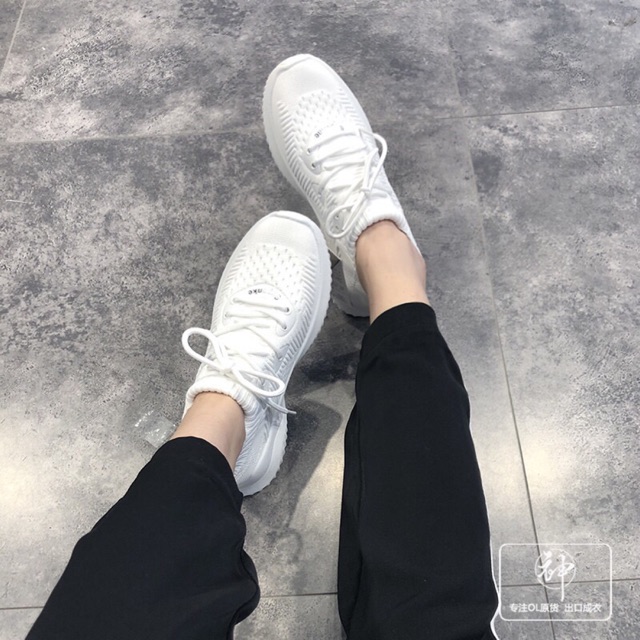 Giày thể thao xuất xịn