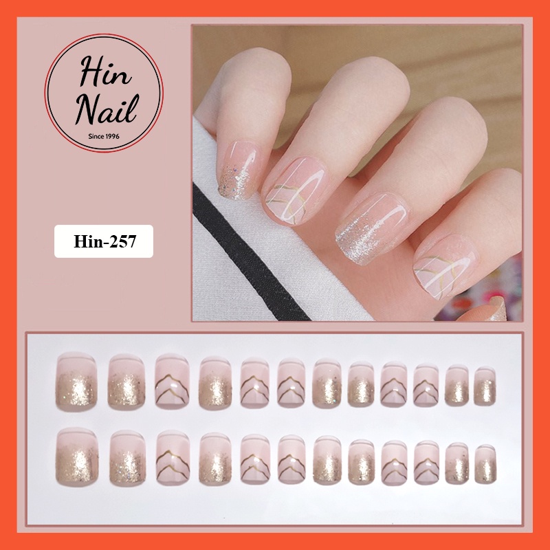 Móng tay giả Hin Nail màu hồng ánh nhũ hottrend