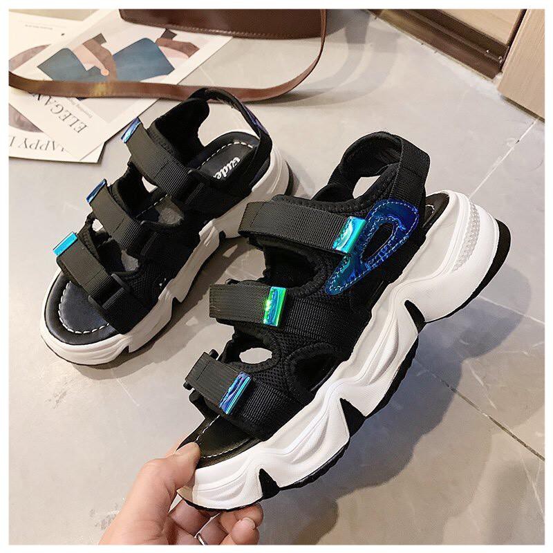 Giày Sandal Nữ Đi Học THiết Kế 3 Quai Hiện Đại - Sneaker Nữ Cao Dáng Cực Xinh, Đi Thoải Mái Mang Êm Chân CHo Các Chị Em