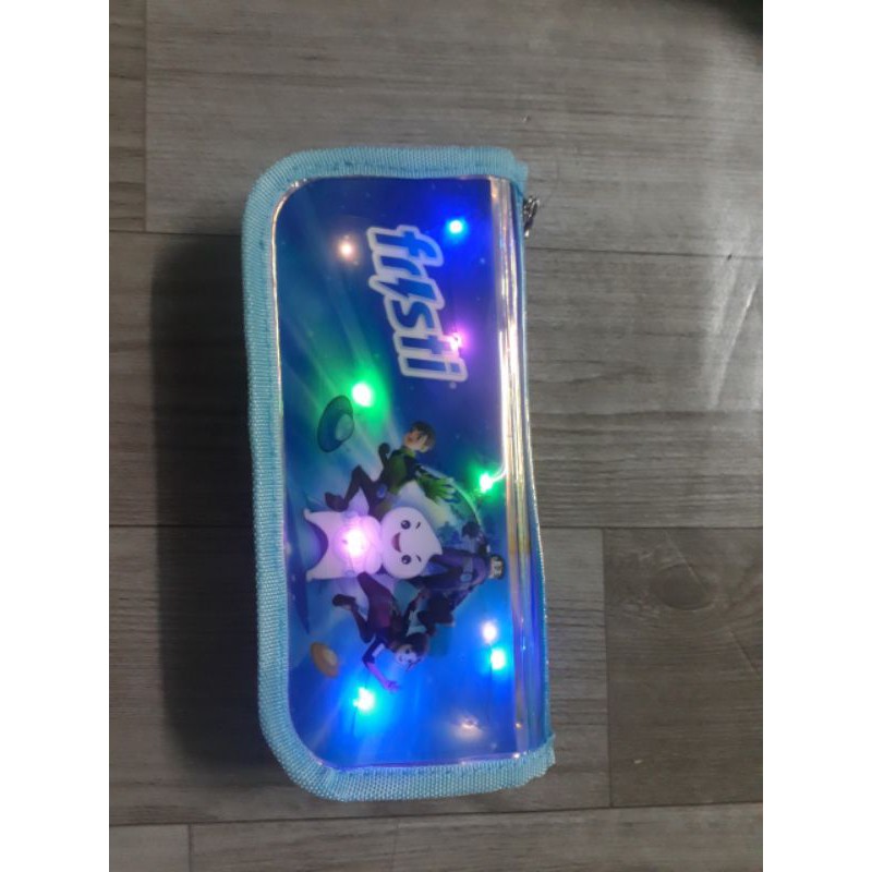 Hộp bút phát sáng fristi