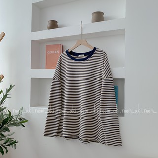 Áo len móc kẻ ngang viền cổ