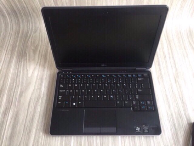 Laptop Dell E7240 core i7 màn 13 inch