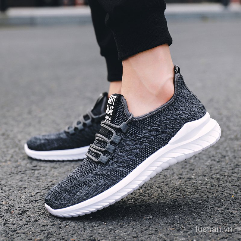 Ready Stock Size 39-44 2021 Men Sneakers Fashion Kasut Wanita Breathable Ultra Light Non-slip Casual Sports Running Shoes