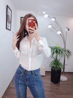 Sơ mi trắng cổ ren