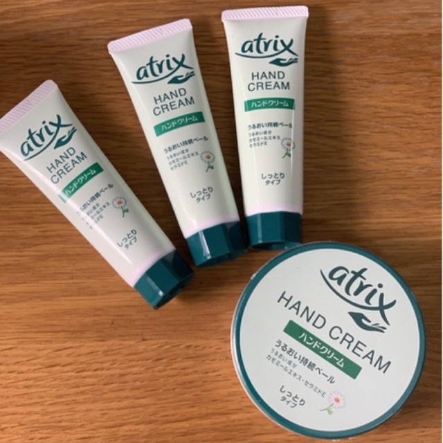 Kem dưỡng da tay nội địa Nhật Atrix 50g