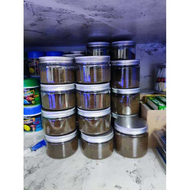 Thức ăn cho cá biển dạng hạt - Thức ăn hạt trộn tỏi, vitamin tăng đề kháng rất tốt cho các loài cá cảnh biển