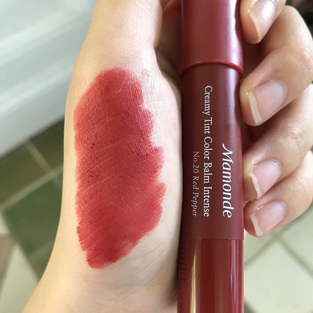 Son Bút Chì Siêu Lì Mamonde Creamy Tint Color Balm Intense Màu #20 Cam Cháy