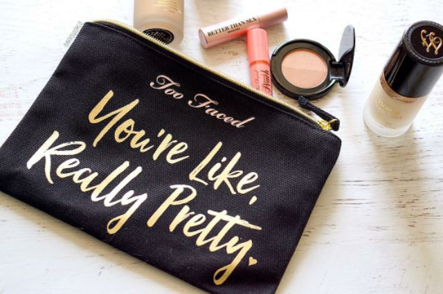 Bảng phấn mắt JUST PEACHY - Too Faced (tặng kèm ví đựng mỹ phẩm của hãng) | BigBuy360 - bigbuy360.vn