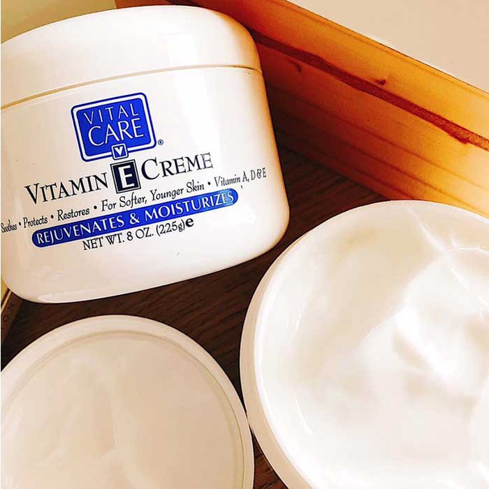 Kem dưỡng ẩm toàn thân Vital Care Vitamin E Cream225gr