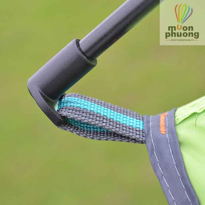 Lều tự bung 2 lớp chống mưa Desert Fox giúp dựng và hạ lều đơn giản nhanh chóng chỉ bằng thao tác kéo và mở/gập