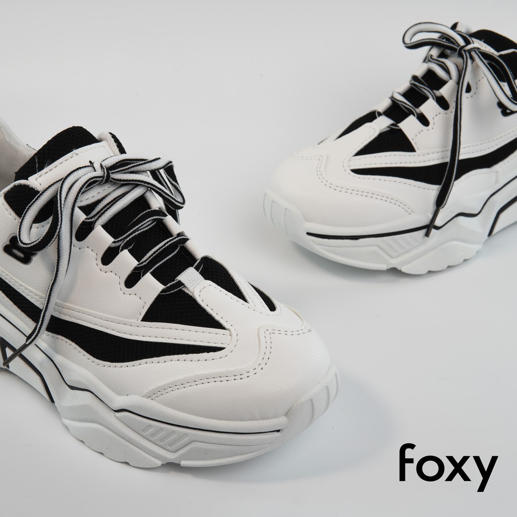 Giày Thể Thao Sneaker Nữ FOXY Độn Đế Phối Màu Trắng Đen - FOX014