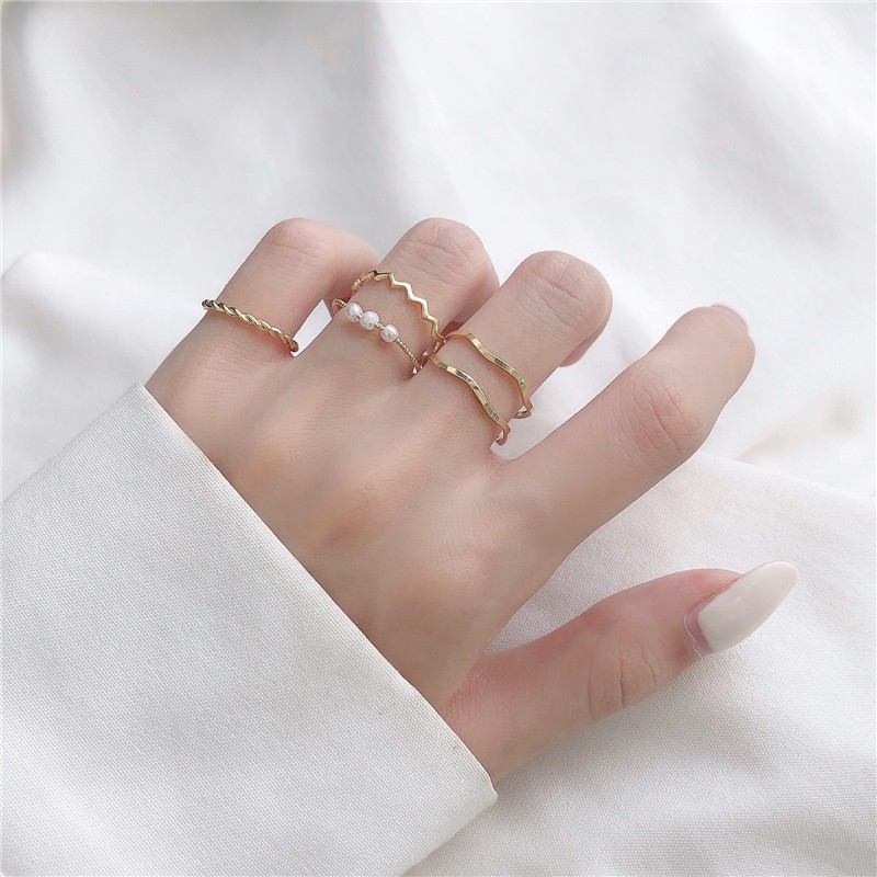 5 Nhẫn đeo tay thiết kế đơn giản thời trang độc đáo cho nữ
