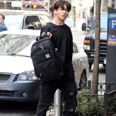 ÁO SWEATER L'HERITAGE CHEAP MOMENT JUNGKOOK #JungKook #madeinKorea