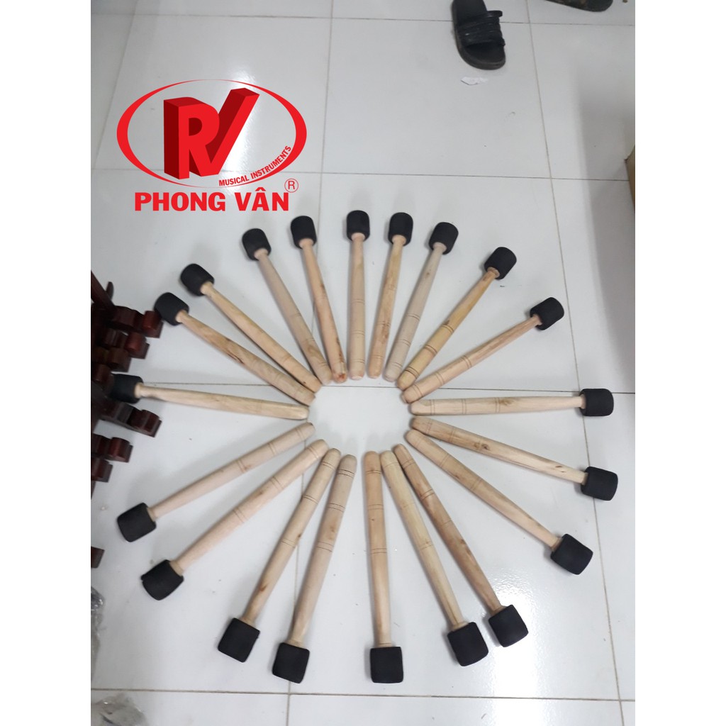 Dùi trống cái đội