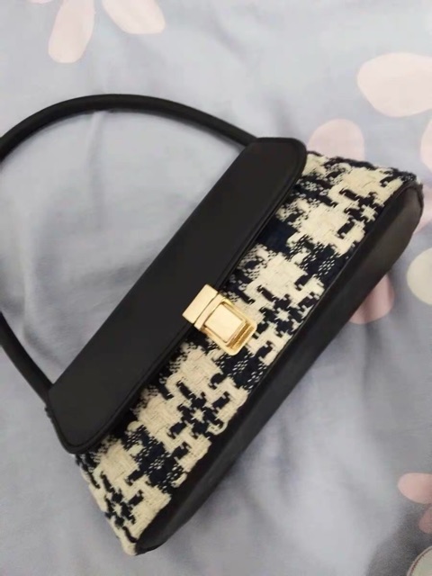 TÚI KẸP NÁCH HOẠ TIẾT ĐEN TRẮNG