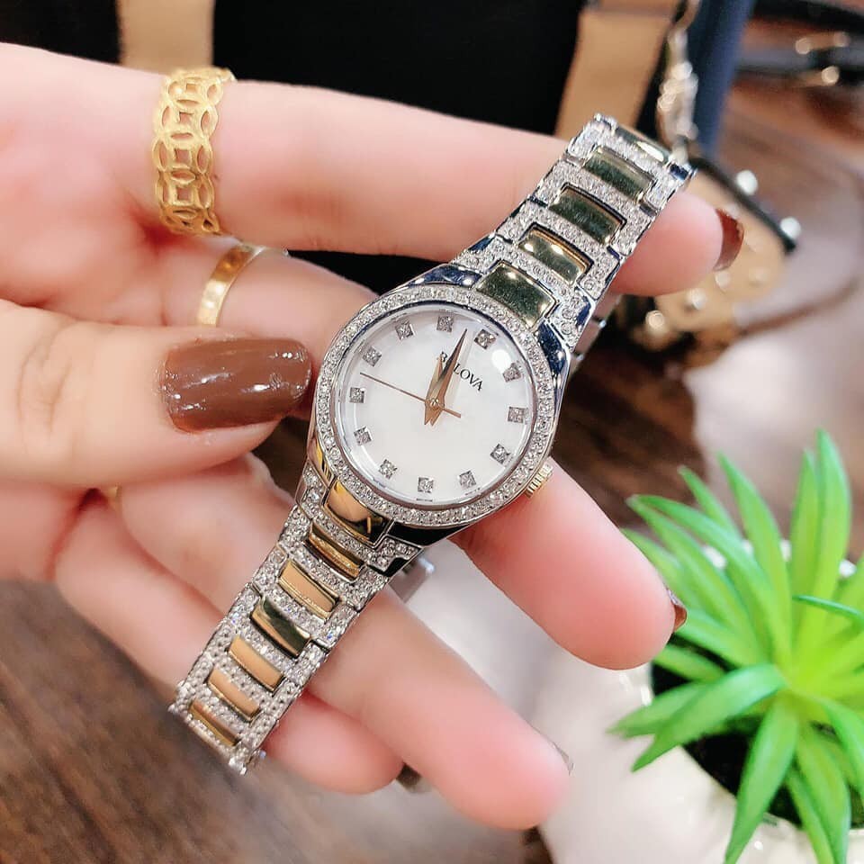 Đồng hồ nữ chính hãng Bulova 98L198 đính đá toàn bộ mặt và dây - Máy pin - Kính khoáng