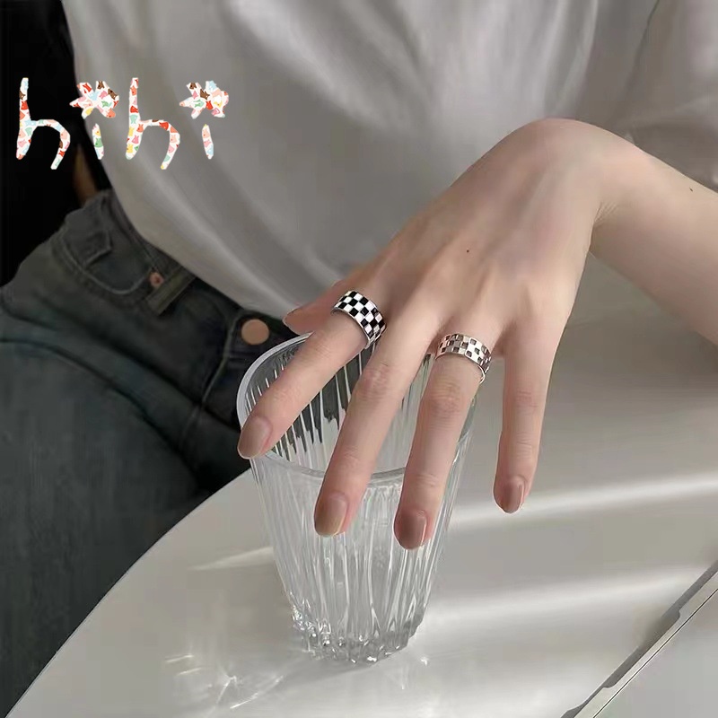 Nhẫn hở bằng hợp kim họa tiết ô vuông thời trang cho nữ