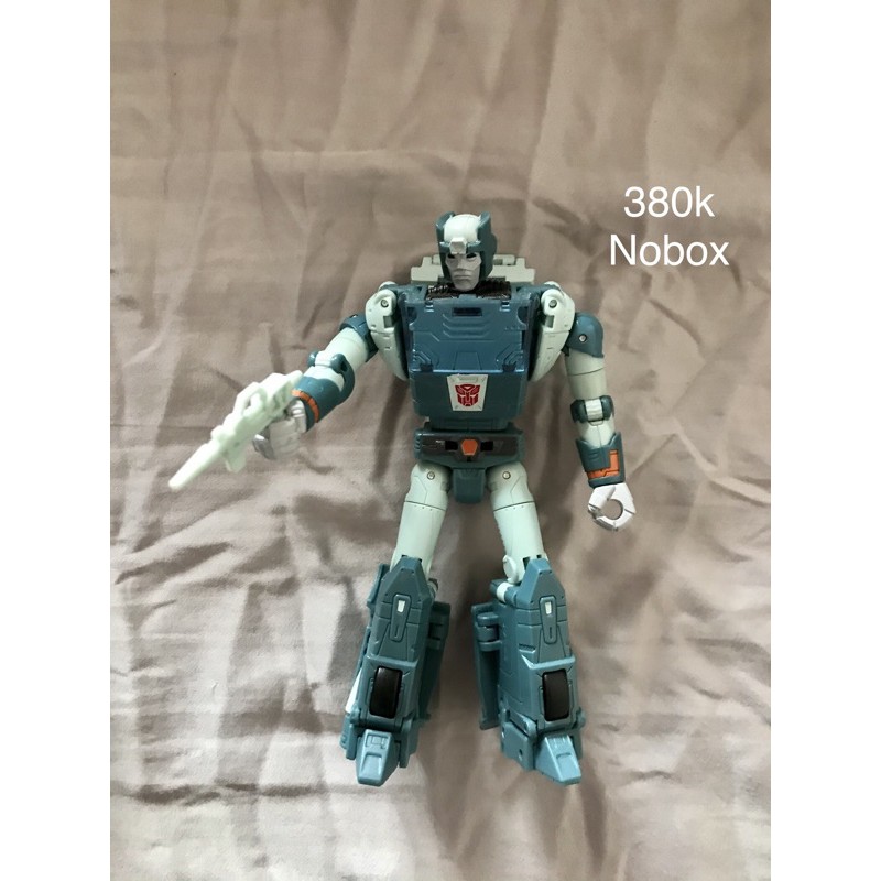 MÔ HÌNH TRANSFORMERS KINGDOM KUP