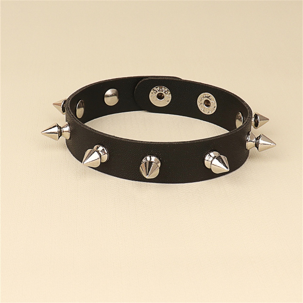 Vòng Đeo Tay Một Hàng Gai Nhọn Độc Đáo Phong Cách Punk Gothic Rock Unisex Thời Trang
