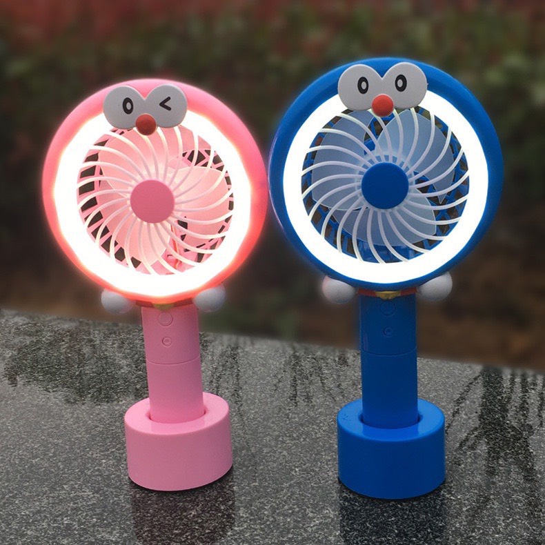 Quạt mini hình doremon/ hình kitty