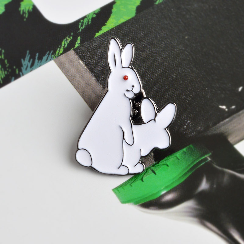 Pin cài áo/Huy hiệu/ Ghim cài áo, mũ, balo bang Bad Rabbit