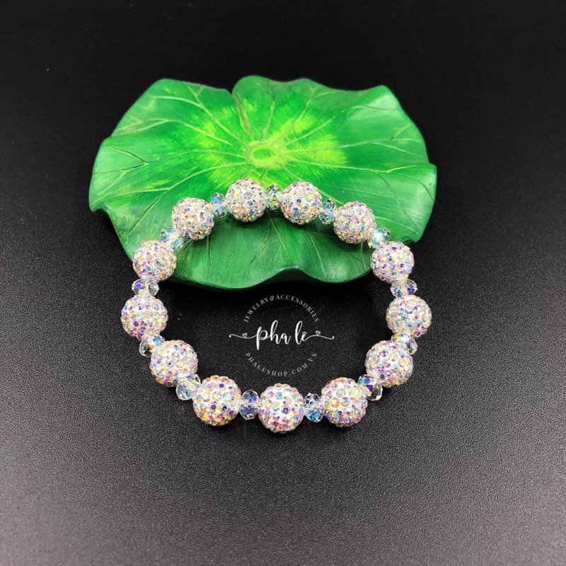 Vòng Tay Pha Lê Tròn Dẹp S06mm Kết Hợp Trái Châu Đính Đá Được Thiết Kế Từ Pha Lê Swarovski