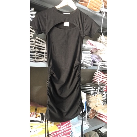 Váy body nữ khoét ngực sexy⚡️Hàng đẹp⚡️đầm thiết kế chất mát | BigBuy360 - bigbuy360.vn