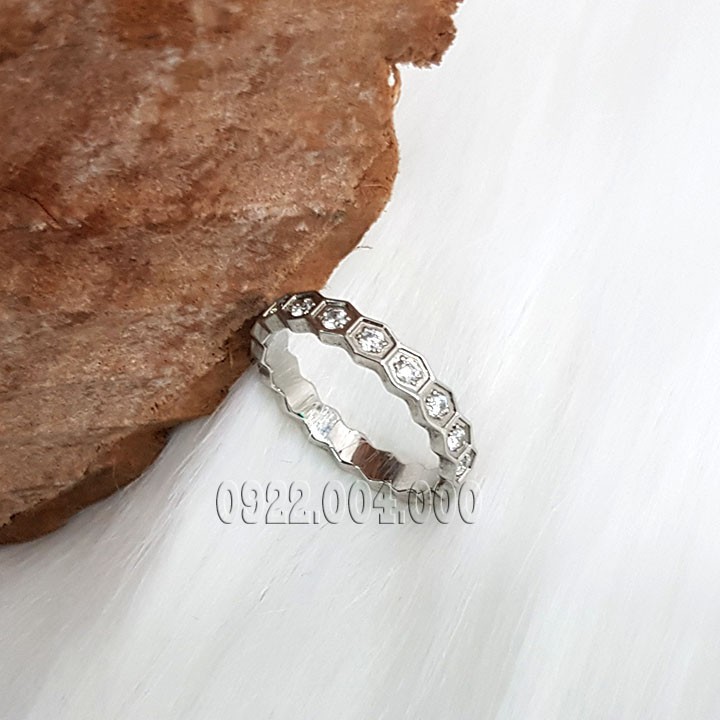 Nhẫn nữ, nhẫn nam ziczac đính đá nguyên vòng.