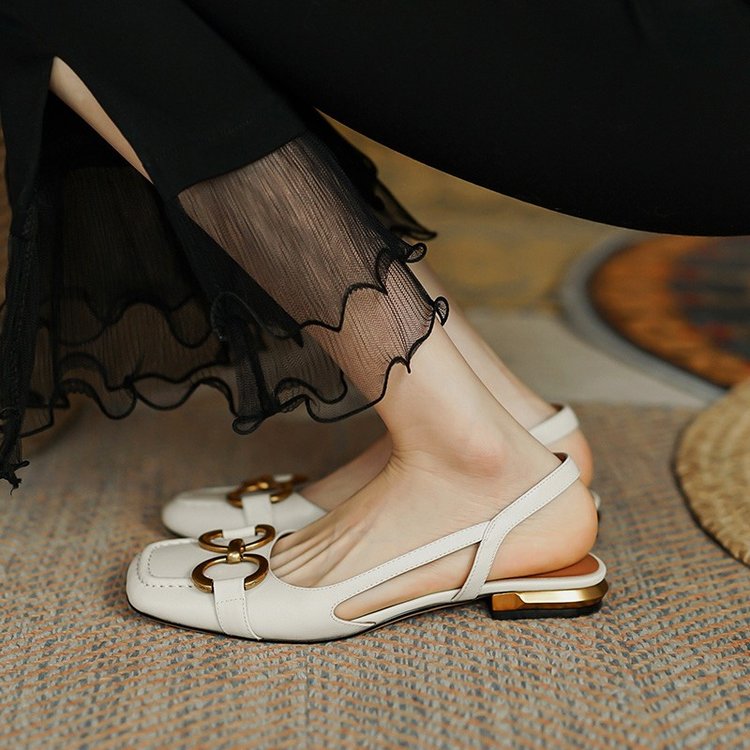  Giày sandal đế thấp mũi vuông thời trang thanh lịch dành cho nữ