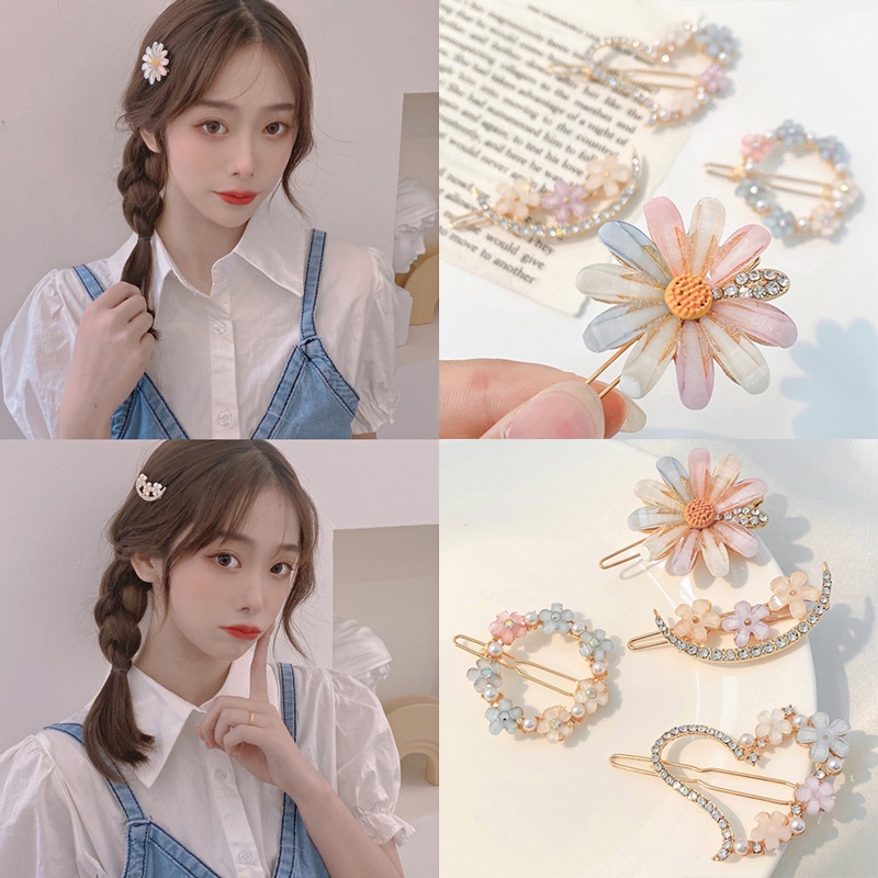 Kẹp tóc hình hoa cúc đính ngọc trai nhiều màu sắc phong cách Nhật Hàn