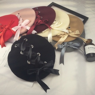 Nón beret xỏ ruybang