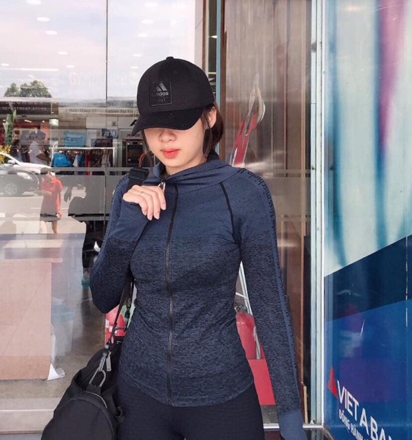 ÁO KHOÁC TẬP GYM NỮ TAY CHỮ MỚI | BigBuy360 - bigbuy360.vn