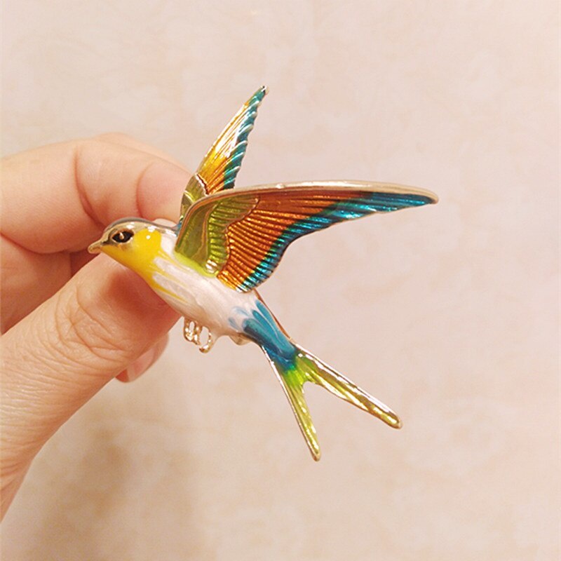 Ghim cài áo kiểu chú chim ruồi độc đáo