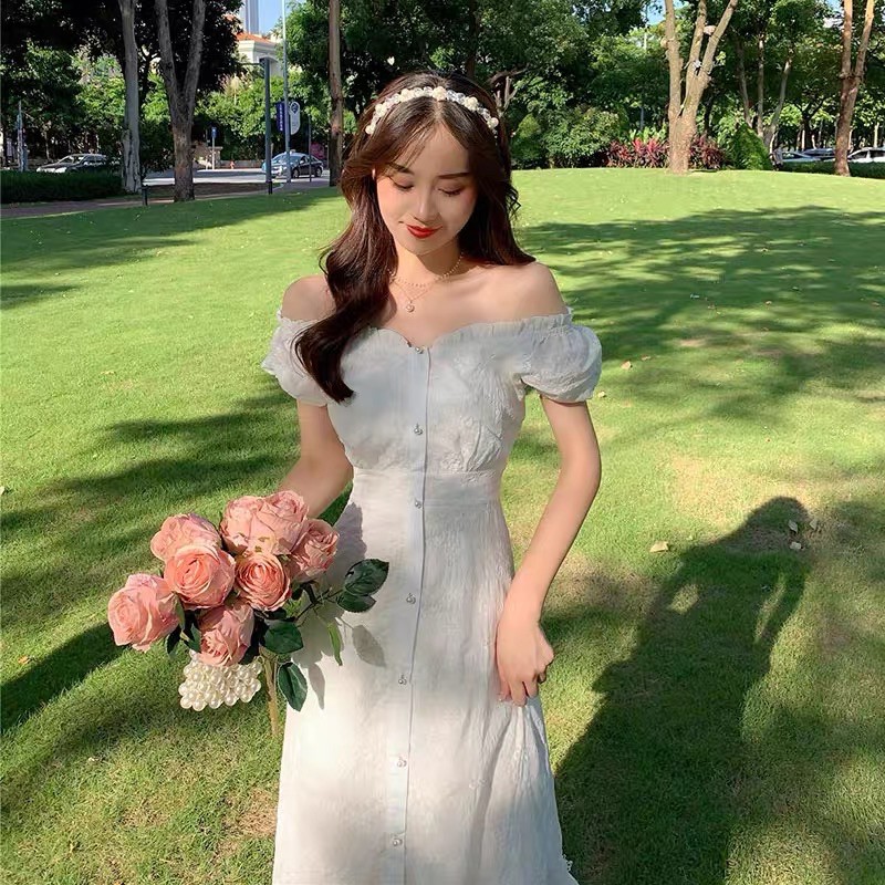 Đầm trễ vai trắng công chúa hoa nhí nổi vintage trong sáng thuần khiết đẹp y hình 💓 | BigBuy360 - bigbuy360.vn