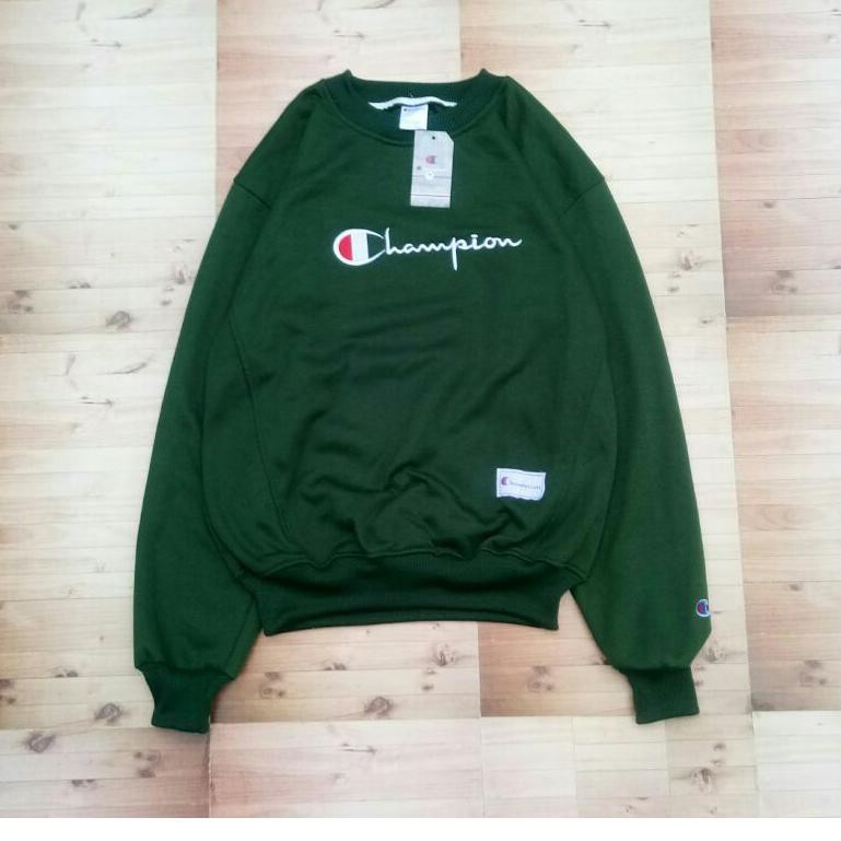 Áo Sweater Màu Đen In Chữ Champion Cá Tính