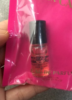 Nước hoa nữ Prada Candy Eau De Parfum (3ml) - Spain