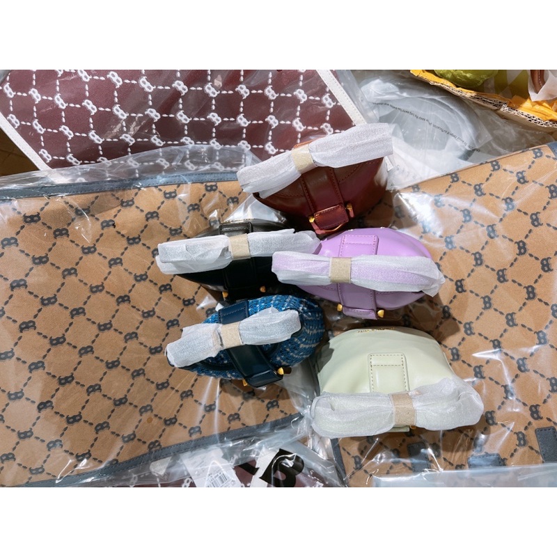 Túi cnk móng ngựa