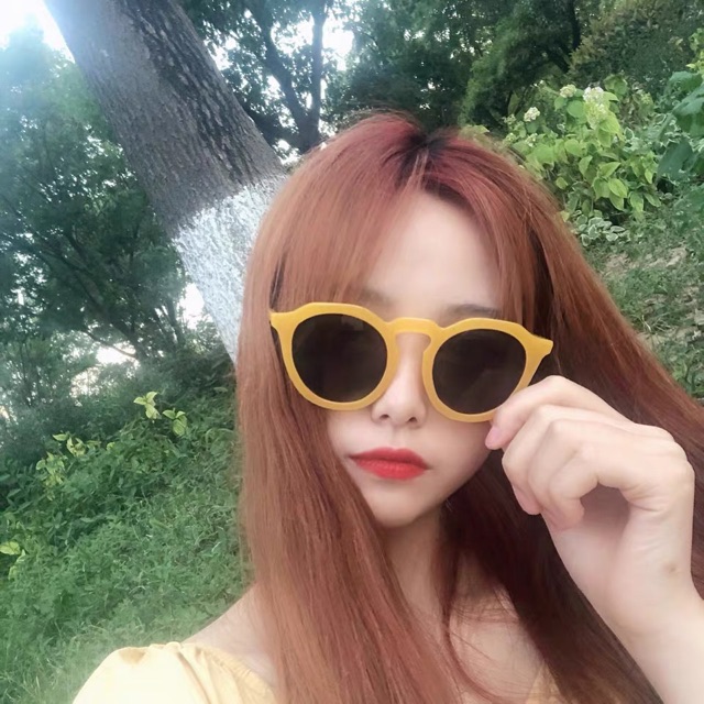 Kính ulzzang