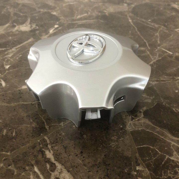 Logo chụp mâm, ốp lazang bánh xe ô tô Toyota Fortuner 2012-2016 và Hilux 2011-2015