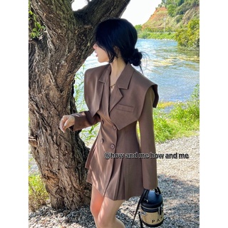 In the fall of 2022, the new fashionable double-breasted suit dress skirt Korean women's dress with high waist and thin pleated skirt